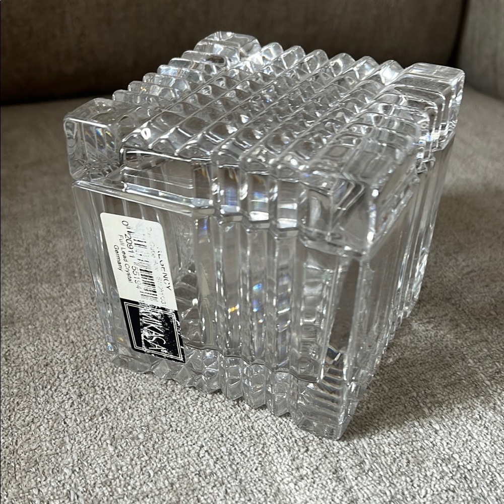 Mikasa Clear Crystal Accent Piece